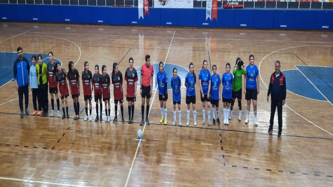 Tosunlar Ortaokulu Kız Futsal Takımımız İl Turnuvalarında